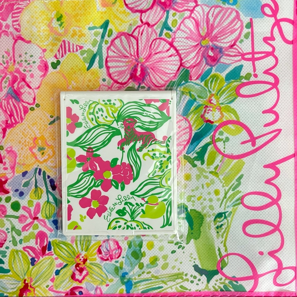 Lilly Pulitzer printed compact mirror